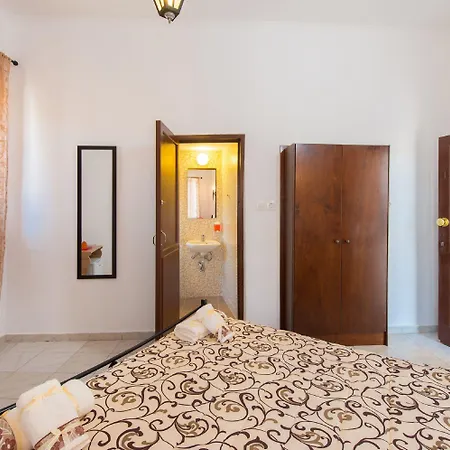 Apartment Knights Of Old Town