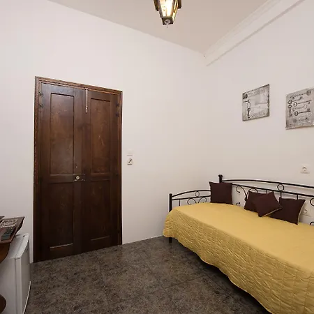 Knights Of Old Town Apartment *