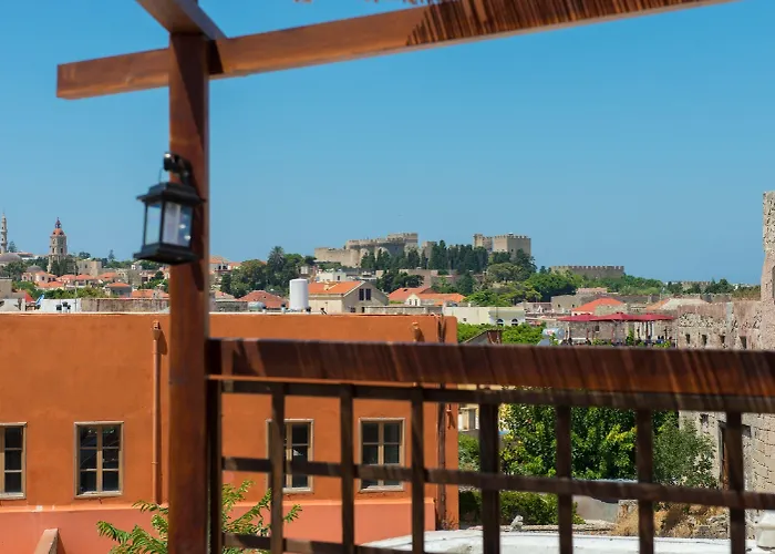 Knights Of Old Town Apartman *