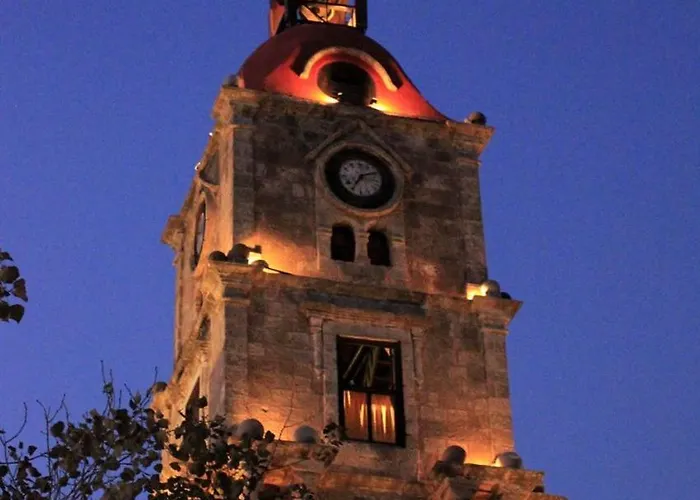 Knights Of Old Town Apartment