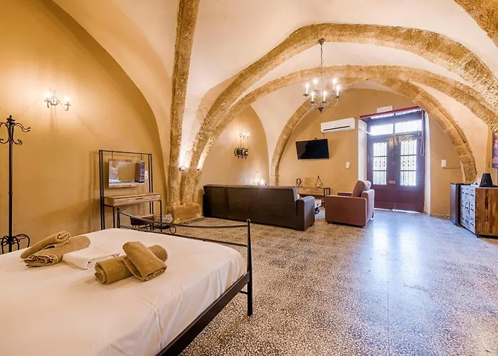 Knights Of Old Town Apartment *