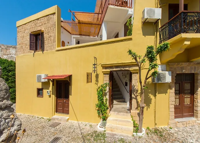 Knights Of Old Town Apartment *